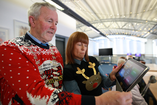 The Cathaoirleach of Tipperary County Council, Cllr Roger Kennedy, recently launched the new ACORN tablet lending service in Cashel library with Branch manager Suzanne Brosnan.